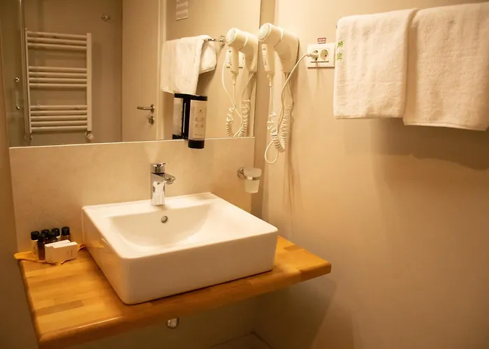 Hirscher 14 アパート ブラショフ