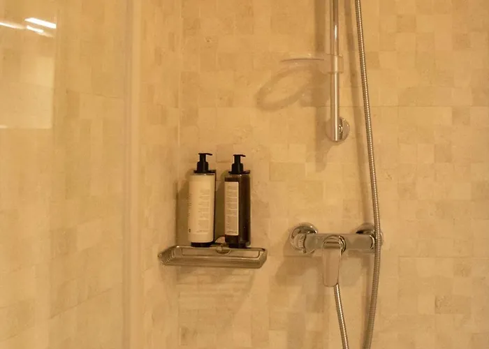 Hirscher 14 アパート *